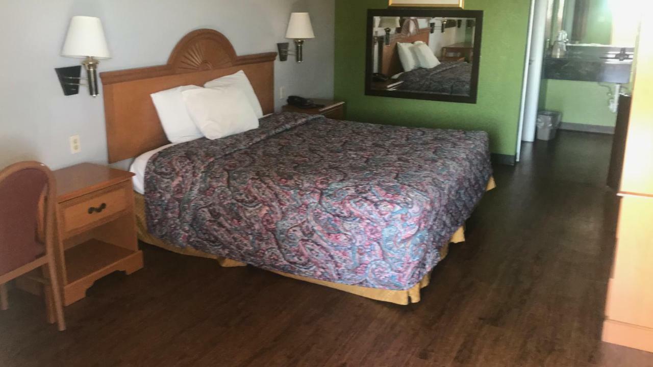 Day N Night Inn Harker Heights Extérieur photo